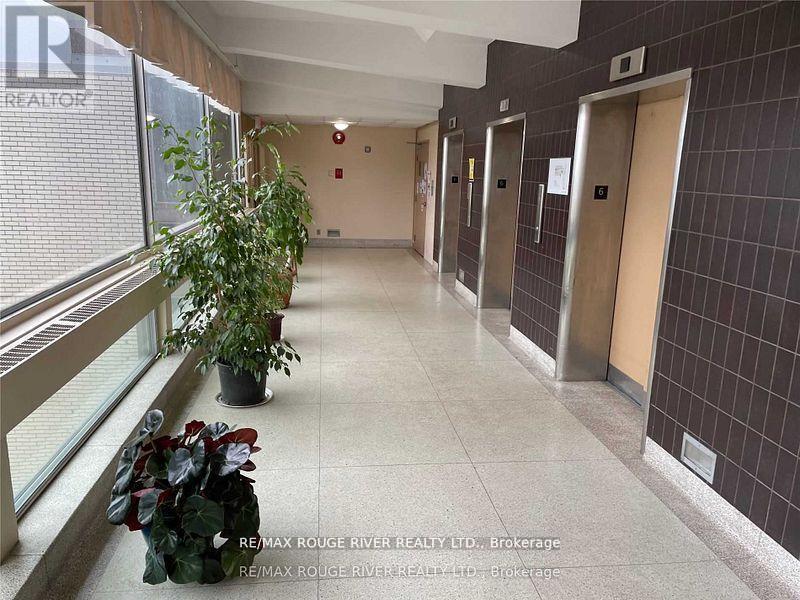 325 Archibald Street S, Thunder Bay, Ontario  P7E 1G6 - Photo 7 - X12946546