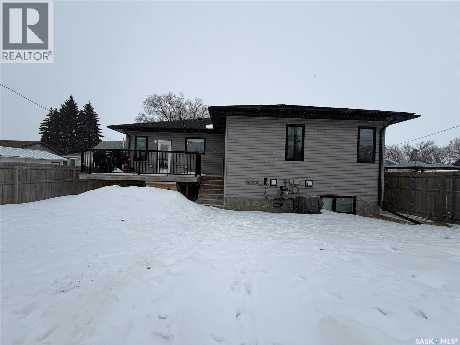 924 11th Street, Humboldt, Saskatchewan  S0K 2A0 - Photo 48 - SK031702