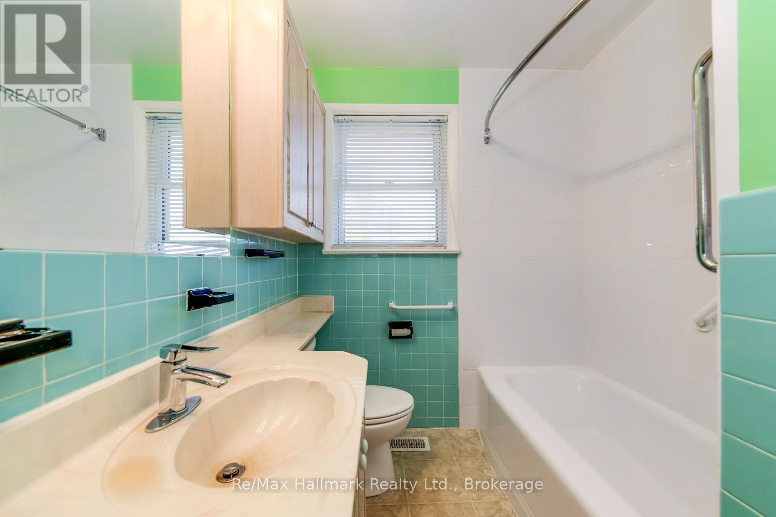 281 Savoy Crescent, Oakville, Ontario  L6L 1Y2 - Photo 24 - W12662556