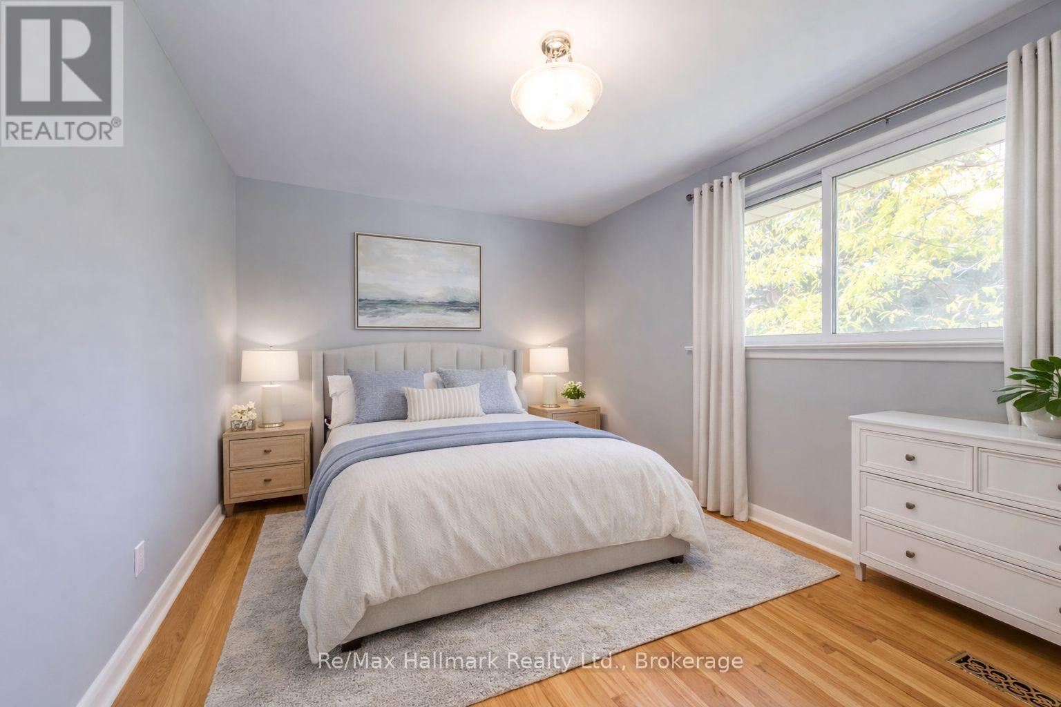 281 Savoy Crescent, Oakville, Ontario  L6L 1Y2 - Photo 18 - W12662556