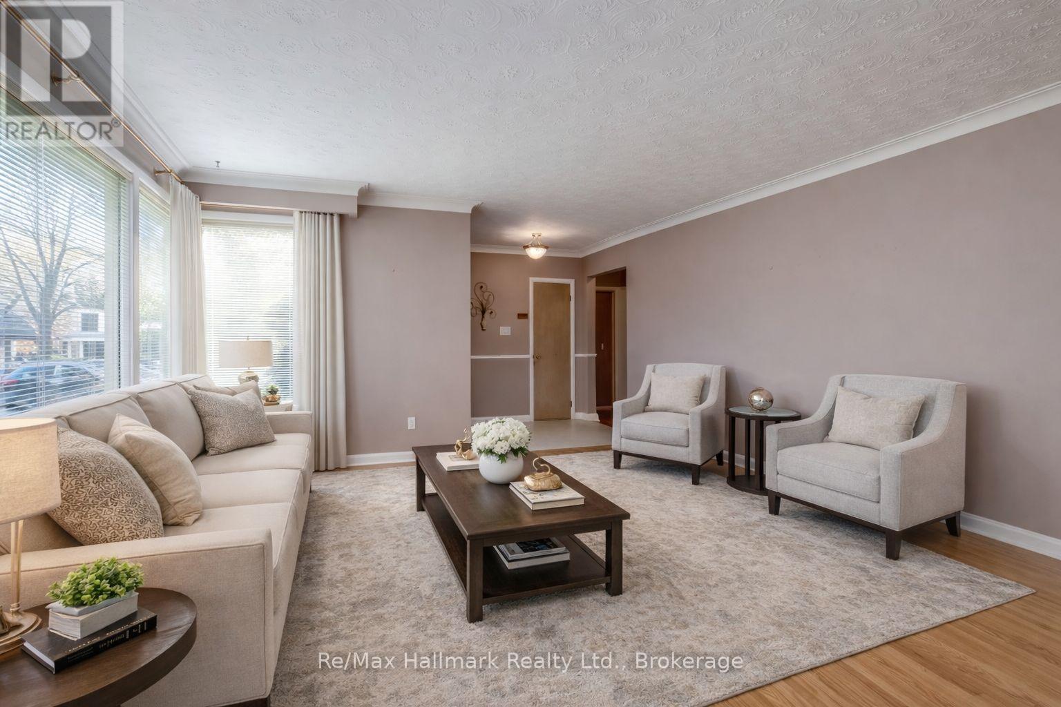 281 Savoy Crescent, Oakville, Ontario  L6L 1Y2 - Photo 11 - W12662556