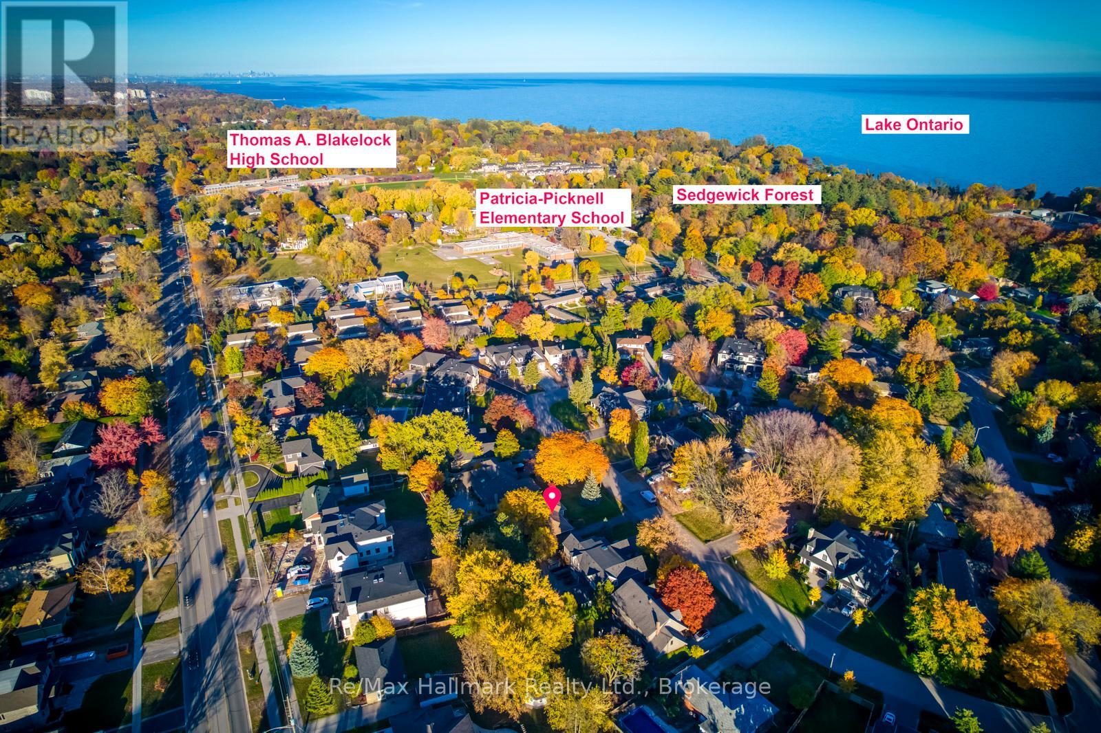 281 Savoy Crescent, Oakville, Ontario  L6L 1Y2 - Photo 5 - W12662556