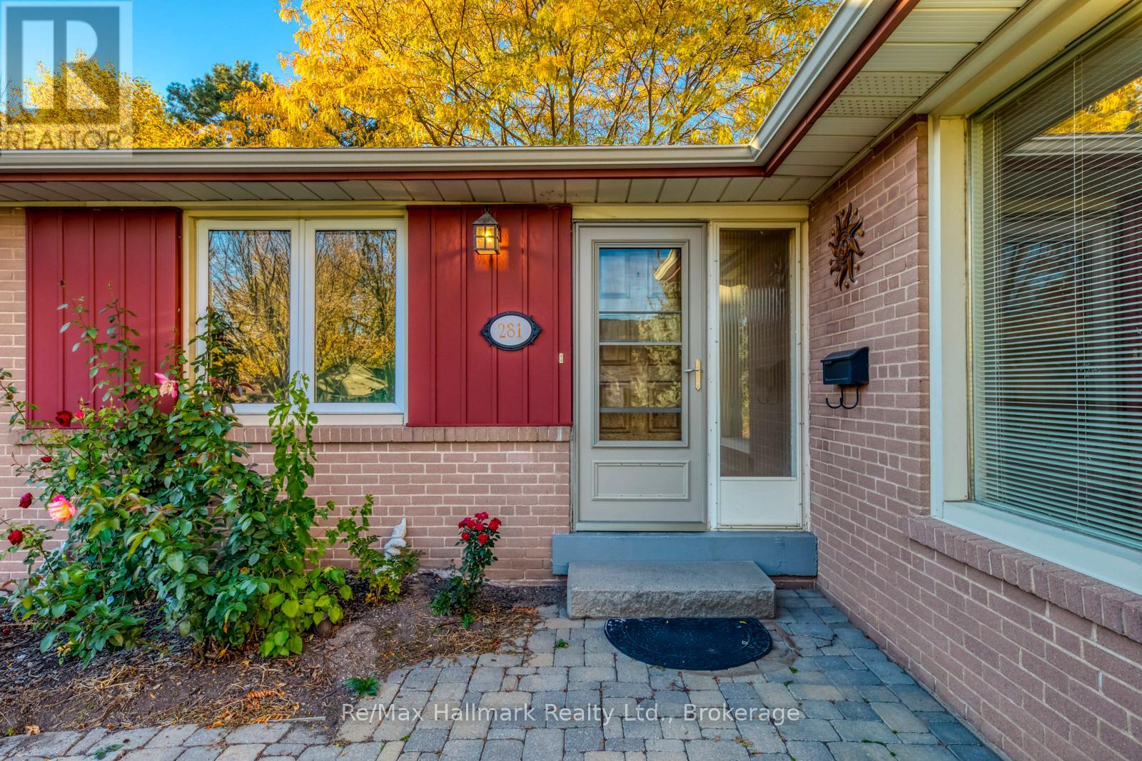 281 Savoy Crescent, Oakville, Ontario  L6L 1Y2 - Photo 7 - W12662556