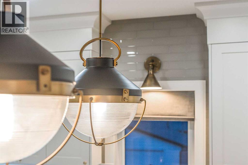 6308 Lacombe Way SW, Calgary, Alberta  T3E 5T3 - Photo 16 - A2294963