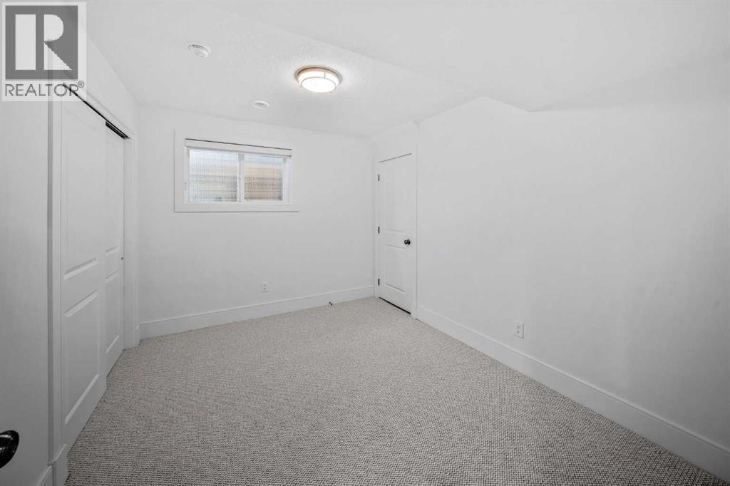 6308 Lacombe Way SW, Calgary, Alberta  T3E 5T3 - Photo 39 - A2294963