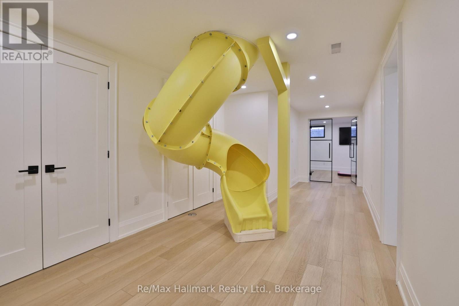 200 Chartwell Road, Oakville, Ontario  L6J 3Z8 - Photo 39 - W12783046