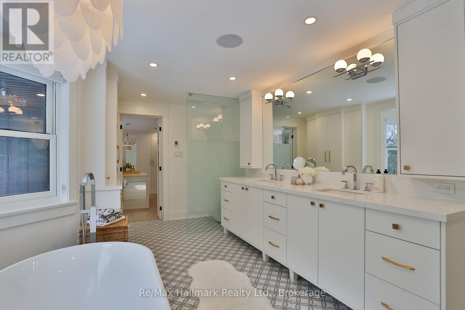 200 Chartwell Road, Oakville, Ontario  L6J 3Z8 - Photo 28 - W12783046