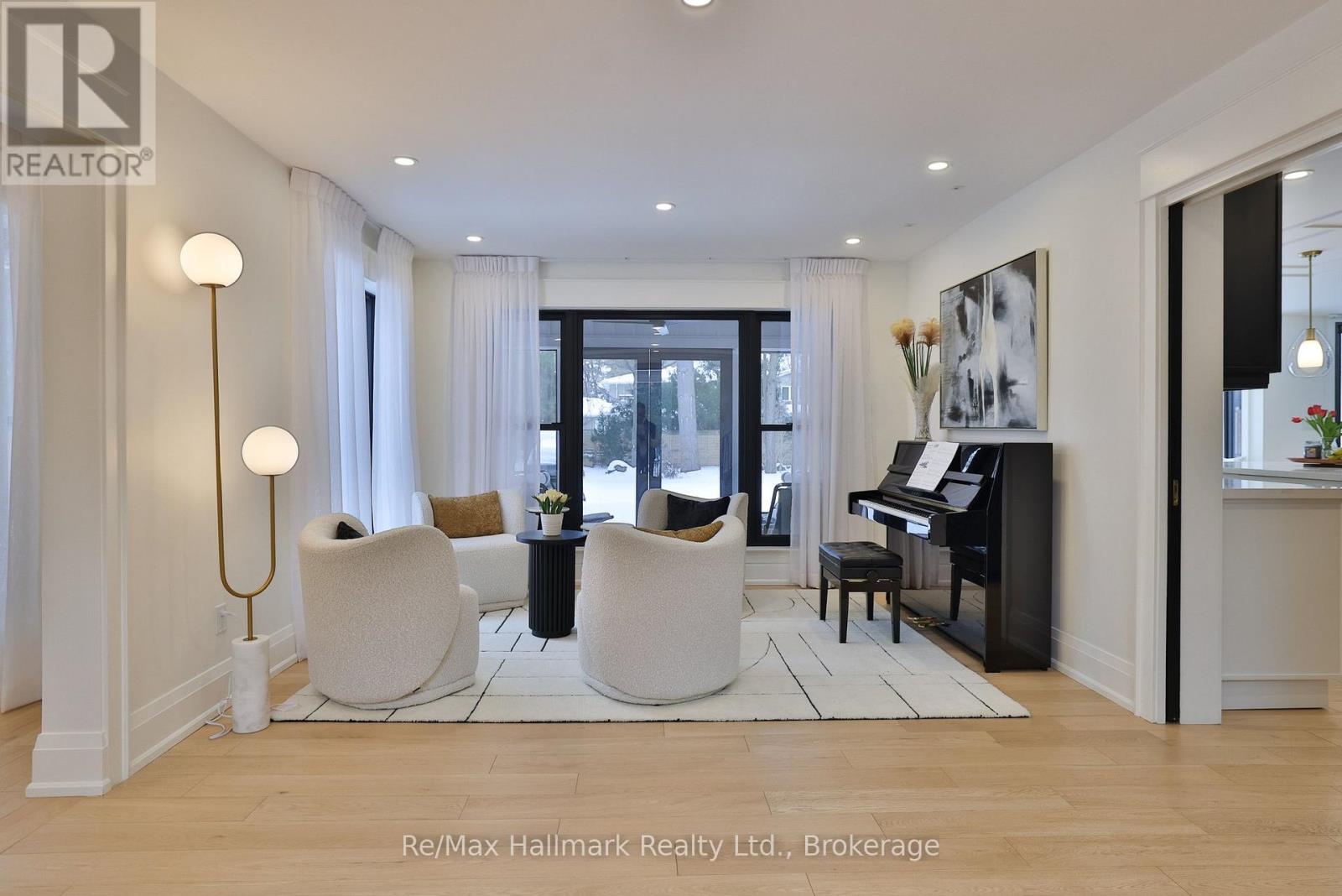 200 Chartwell Road, Oakville, Ontario  L6J 3Z8 - Photo 6 - W12783046