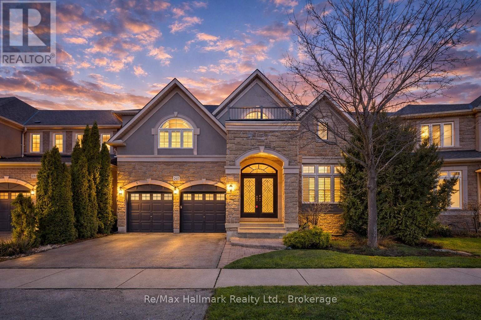 247 Beechtree Crescent, Oakville, Ontario  L6L 0A5 - Photo 1 - W12865022