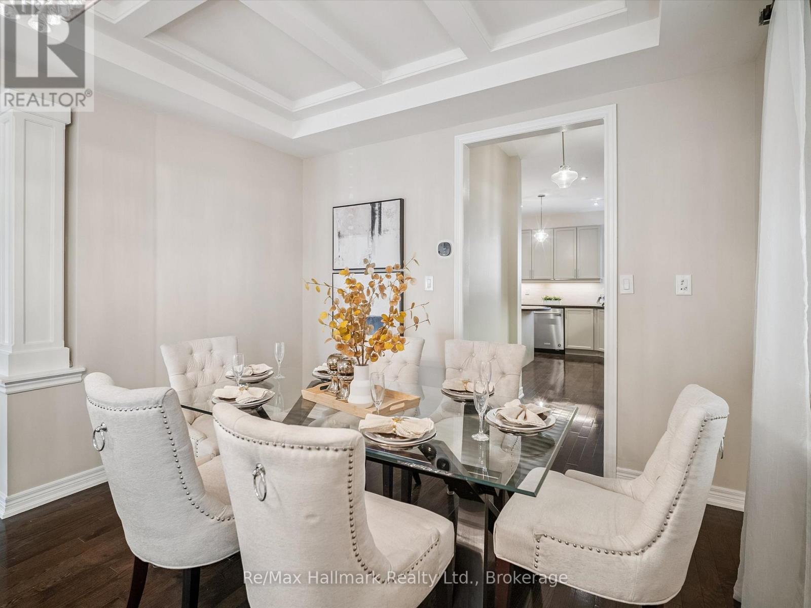 247 Beechtree Crescent, Oakville, Ontario  L6L 0A5 - Photo 11 - W12865022