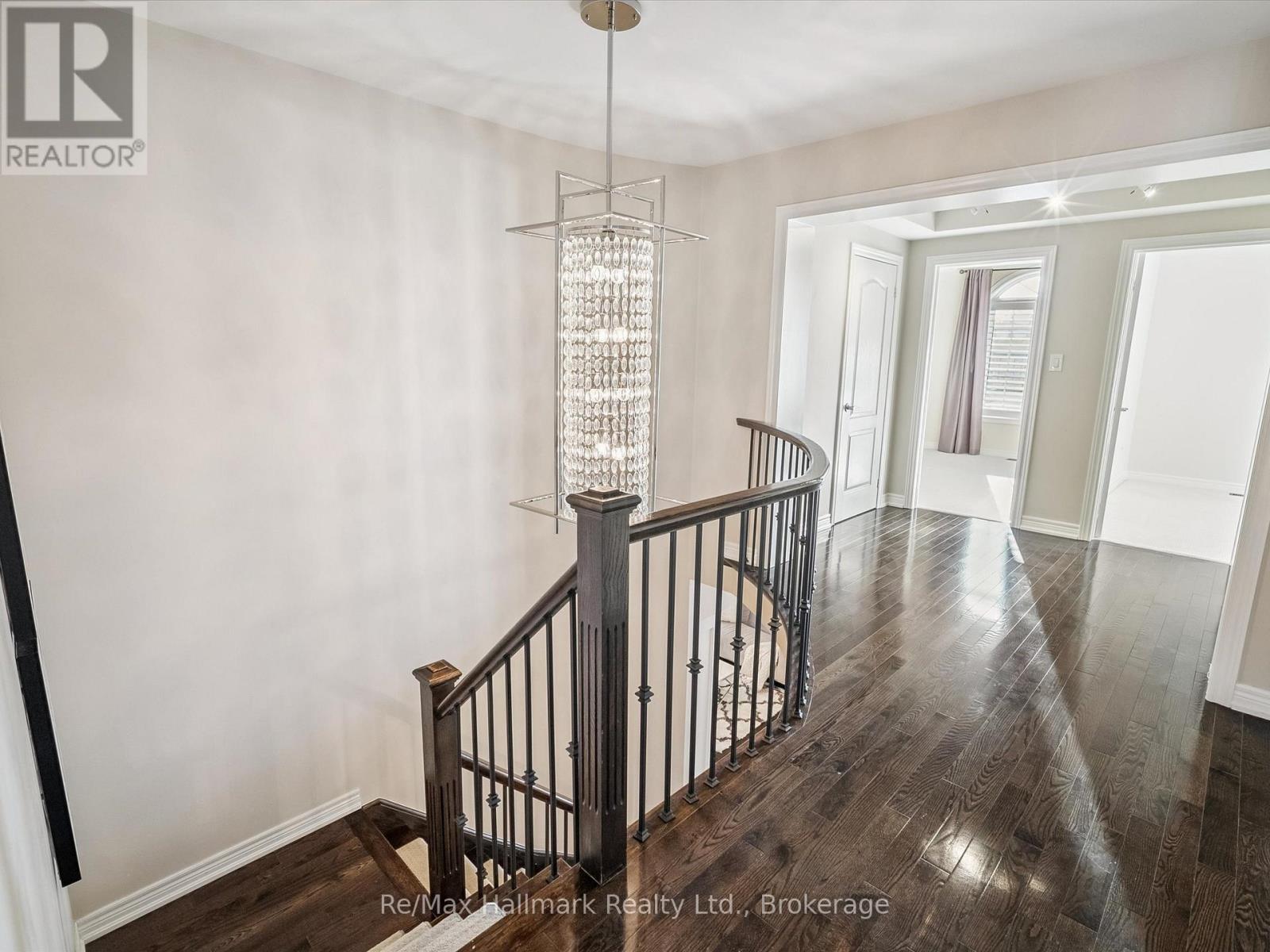 247 Beechtree Crescent, Oakville, Ontario  L6L 0A5 - Photo 24 - W12865022