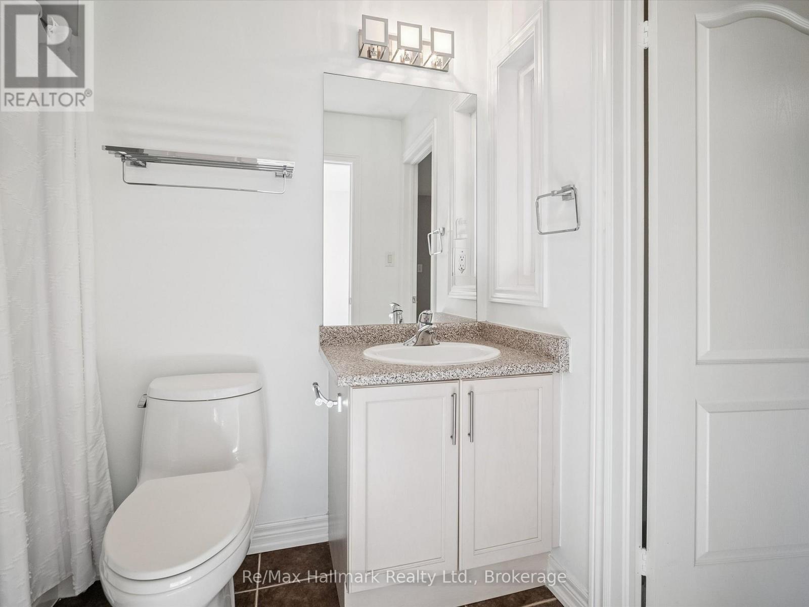 247 Beechtree Crescent, Oakville, Ontario  L6L 0A5 - Photo 35 - W12865022