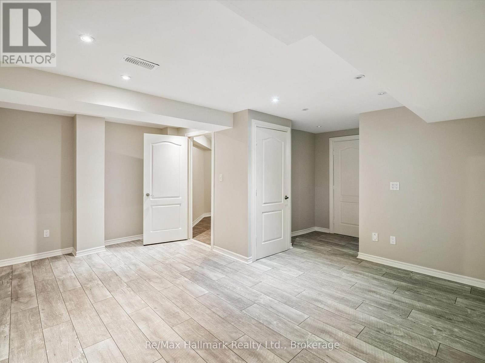 247 Beechtree Crescent, Oakville, Ontario  L6L 0A5 - Photo 41 - W12865022