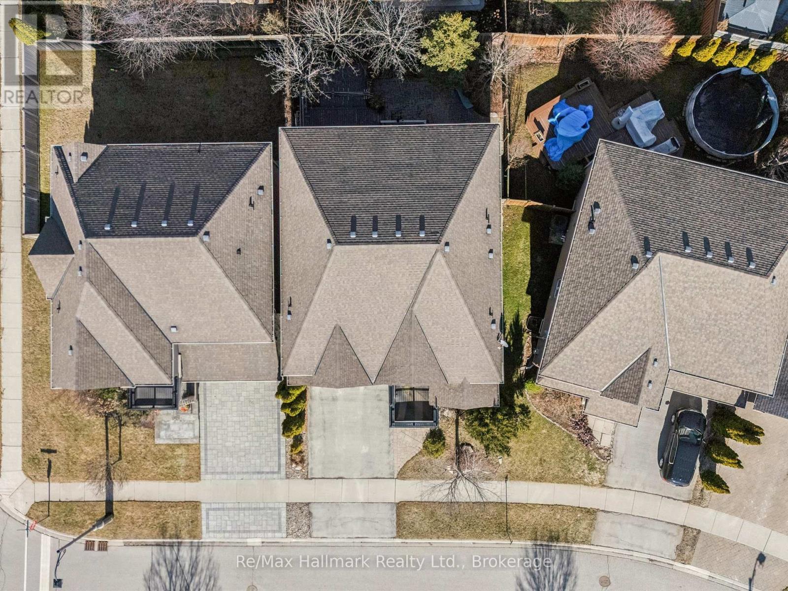 247 Beechtree Crescent, Oakville, Ontario  L6L 0A5 - Photo 46 - W12865022