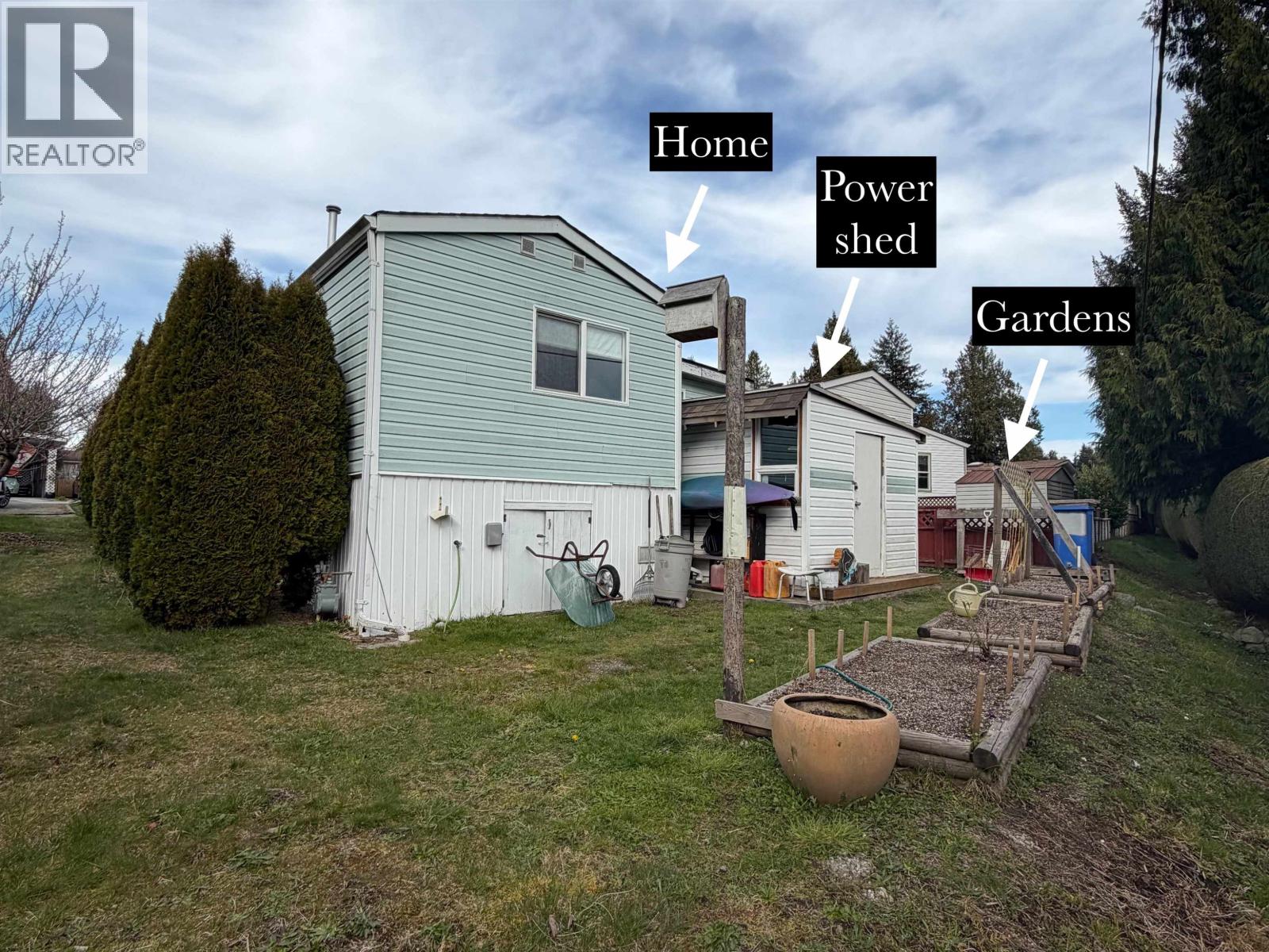 28 5575 Mason Road, Sechelt, British Columbia  V7Z 0K9 - Photo 2 - R3082745