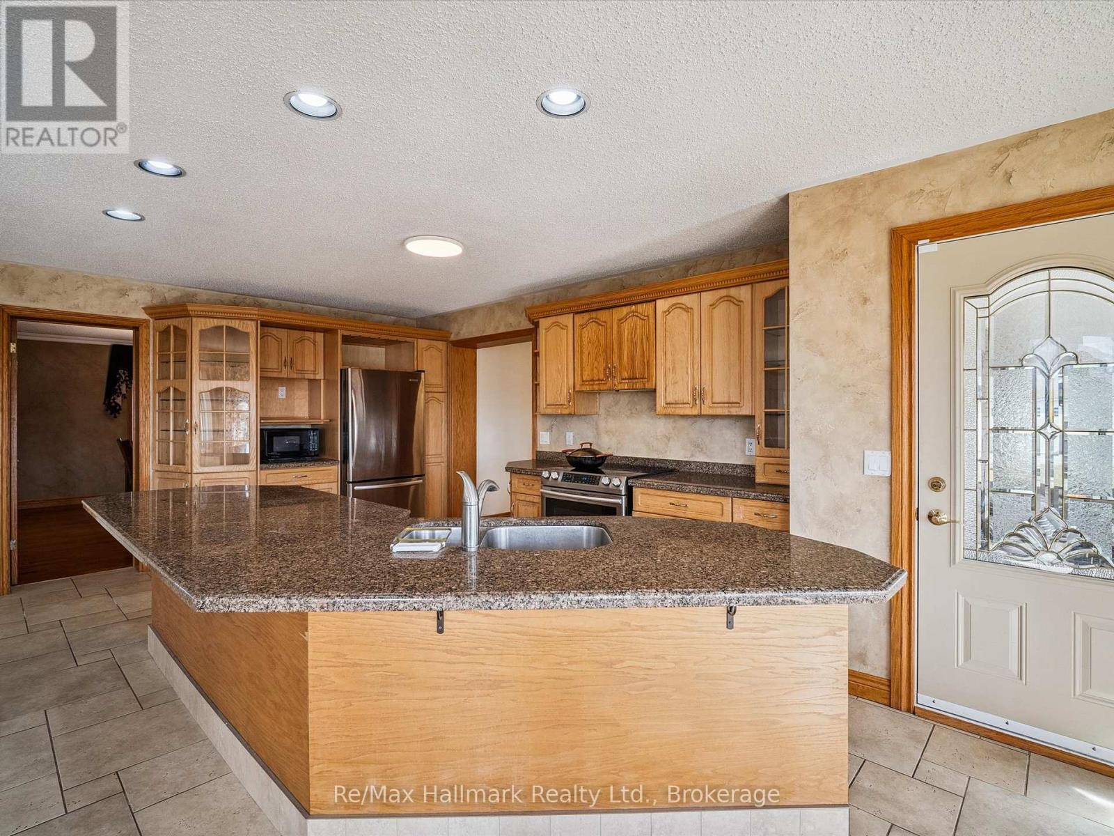 232 Eighth Road E, Hamilton, Ontario  L8J 3M2 - Photo 22 - X12894148