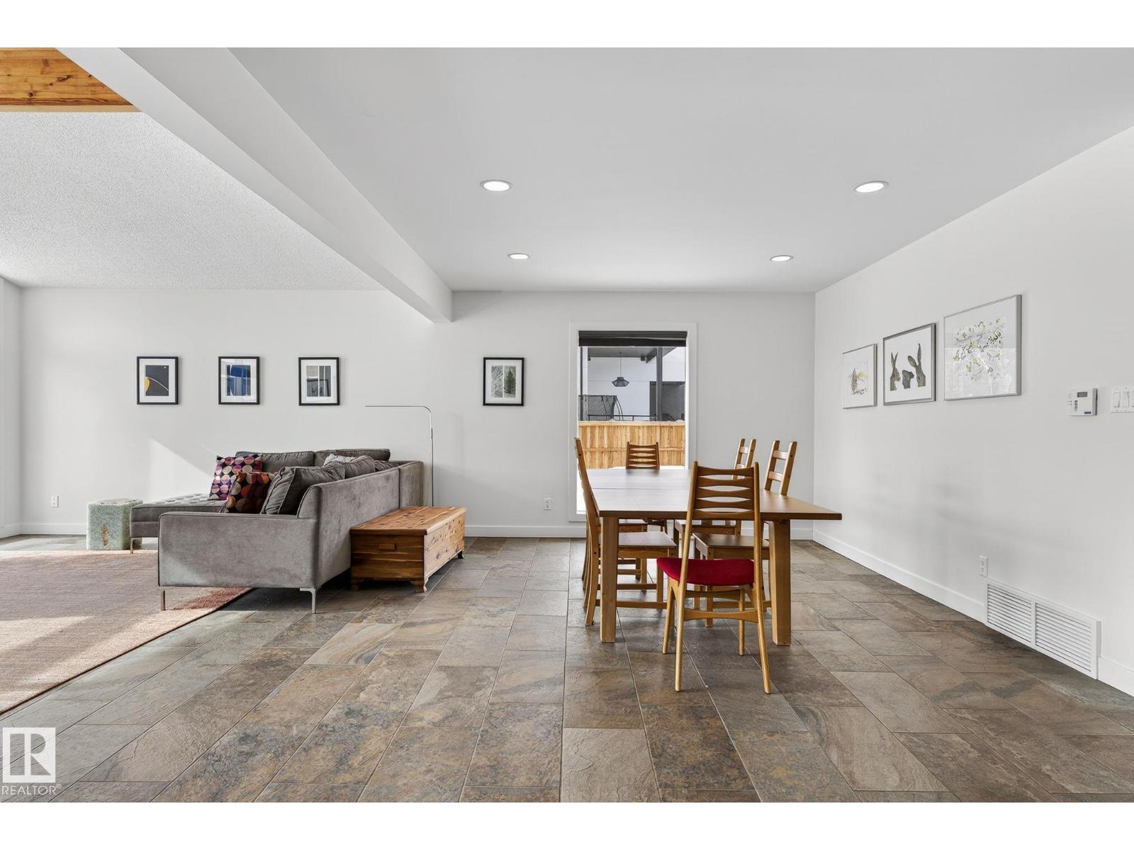 15404 Rio Terrace Dr Nw, Edmonton, Alberta  T5R 5M7 - Photo 10 - E4480090