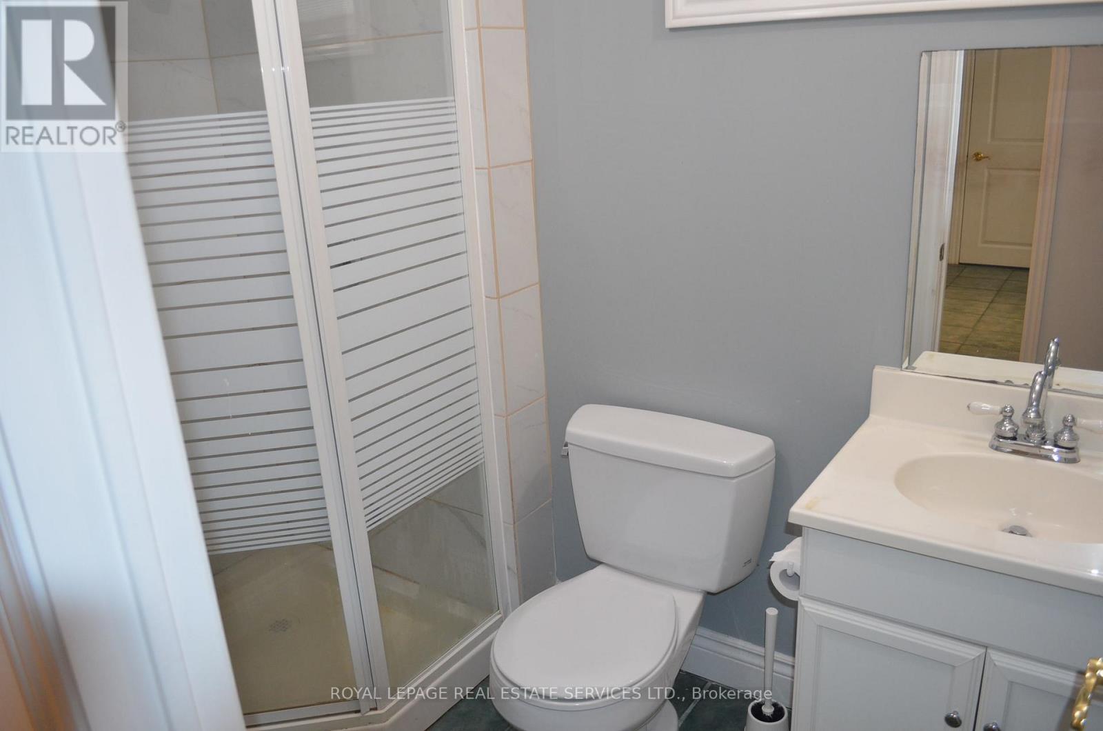 Bsmt - 4 Beaver Bend Crescent, Toronto, Ontario  M9B 5P8 - Photo 8 - W12670010