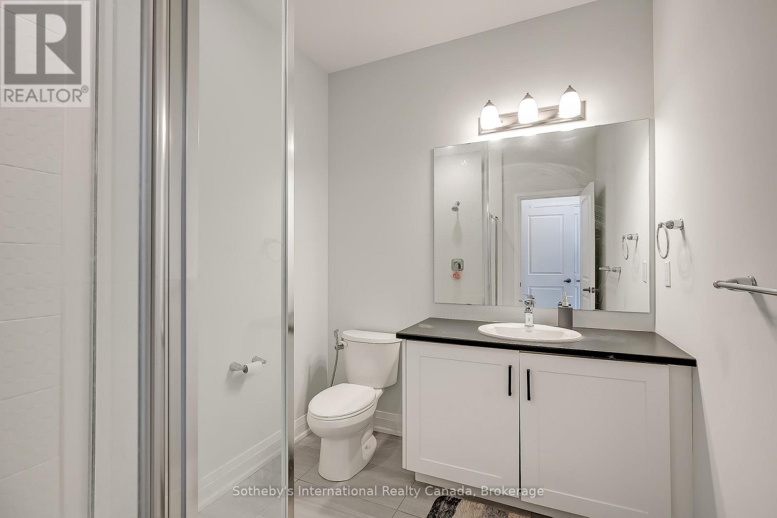 1492 Yellow Rose Circle, Oakville, Ontario  L6M 4G3 - Photo 16 - W12946828