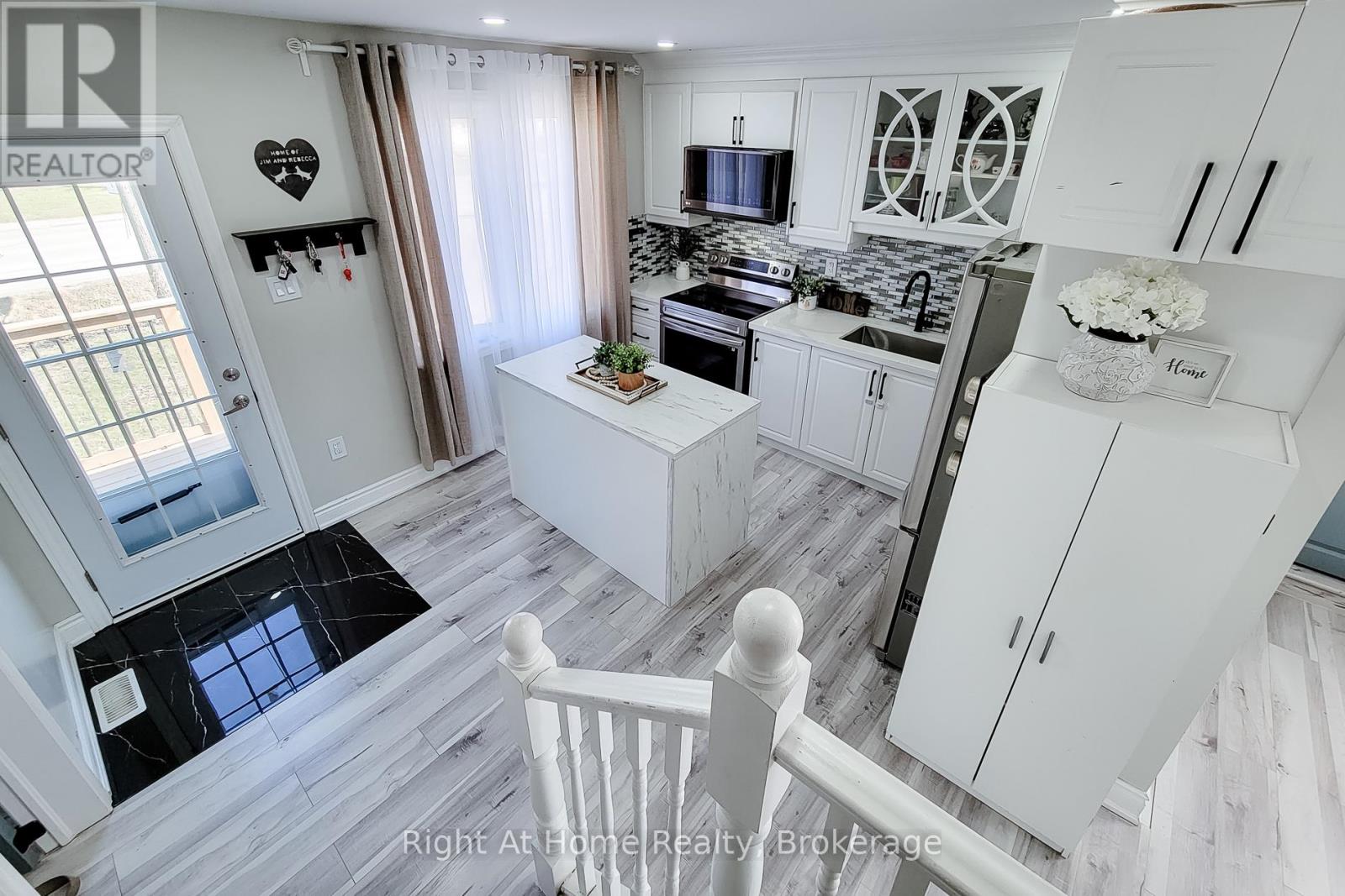 321 Dewitt Road N, Hamilton, Ontario  L8E 2T1 - Photo 4 - X12946710