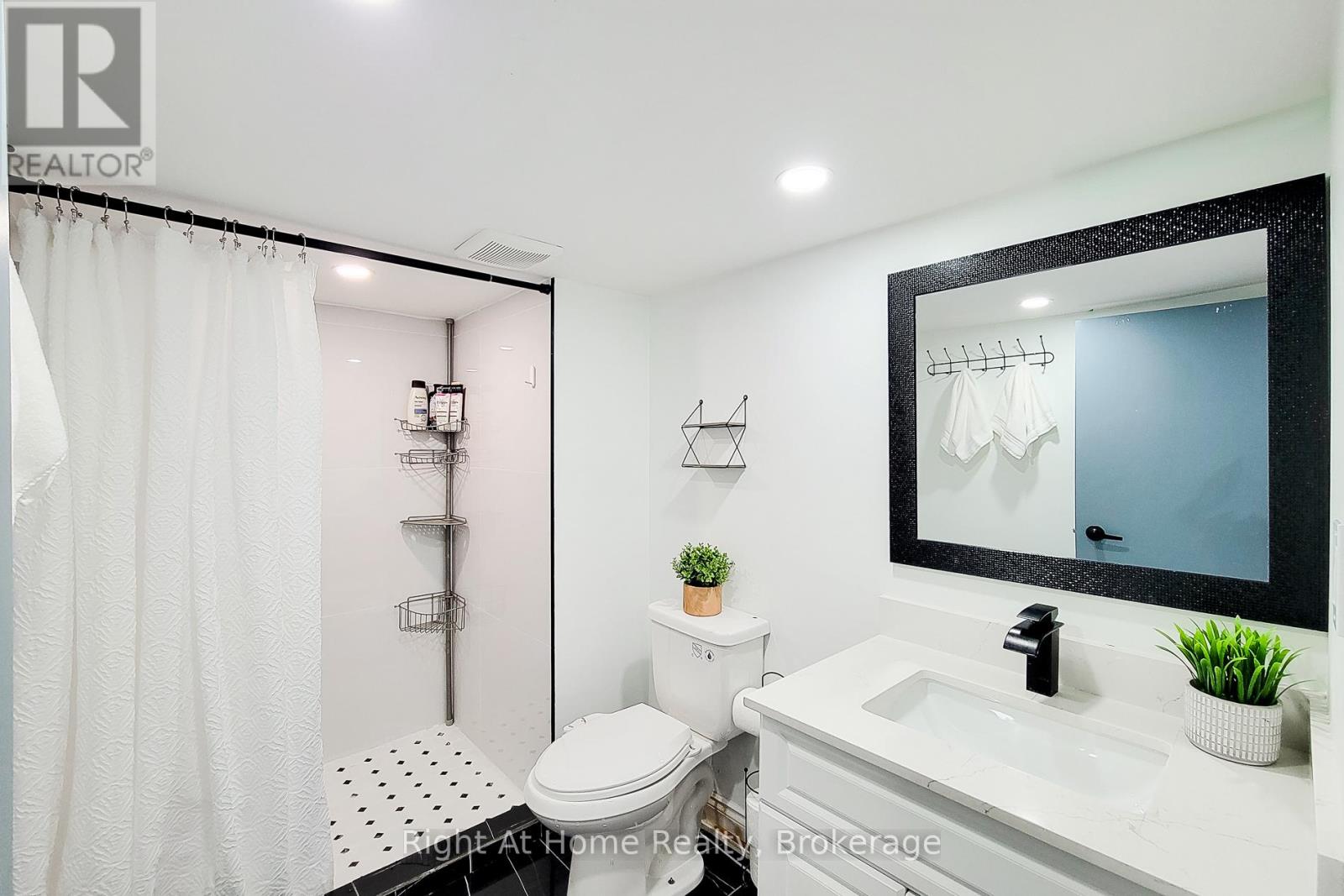 321 Dewitt Road N, Hamilton, Ontario  L8E 2T1 - Photo 45 - X12946710