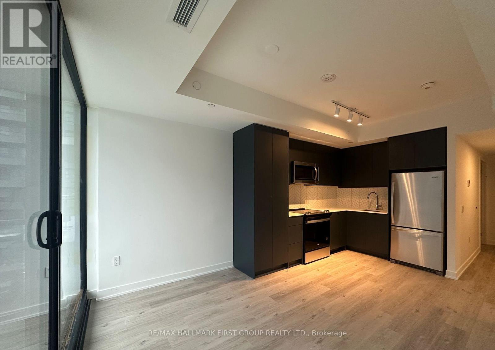 444 - 1610 Charles Street, Whitby, Ontario L1N 0P5 - Photo 3 - E12946756