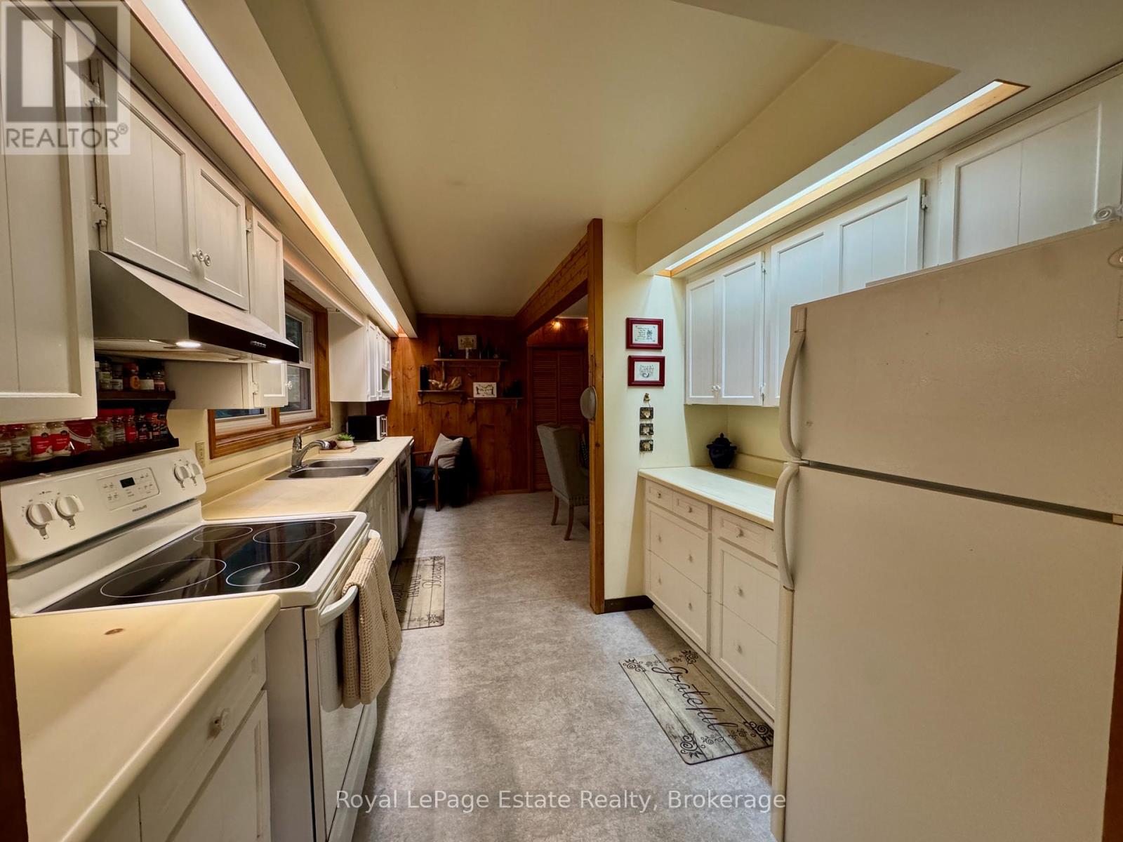 44 Whitefish Boulevard, South Bruce Peninsula, Ontario  N0H 2T0 - Photo 23 - X12946680