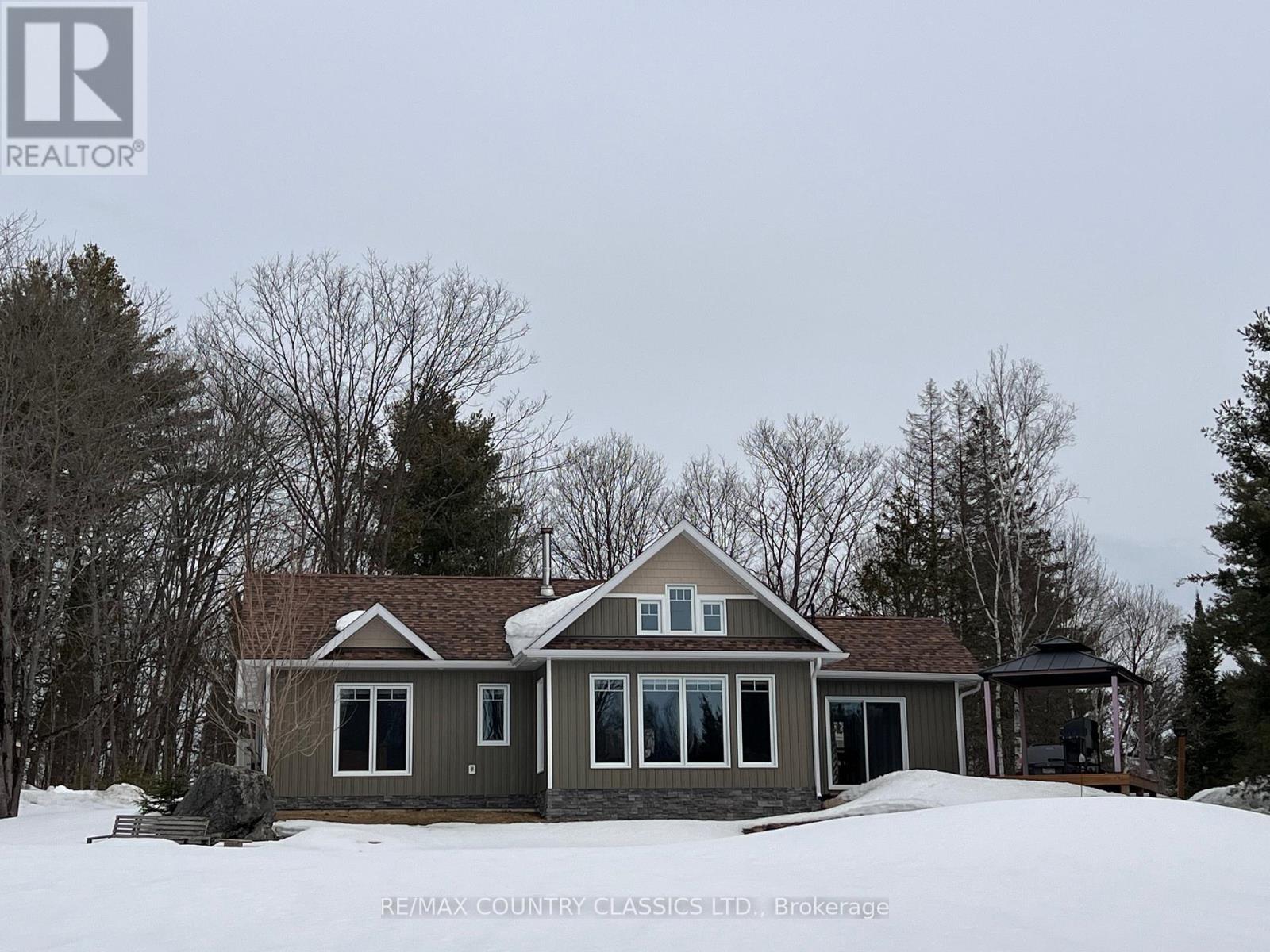 170 Bunny Trail, Mcdougall, Ontario  P2A 2W7 - Photo 1 - X12946686