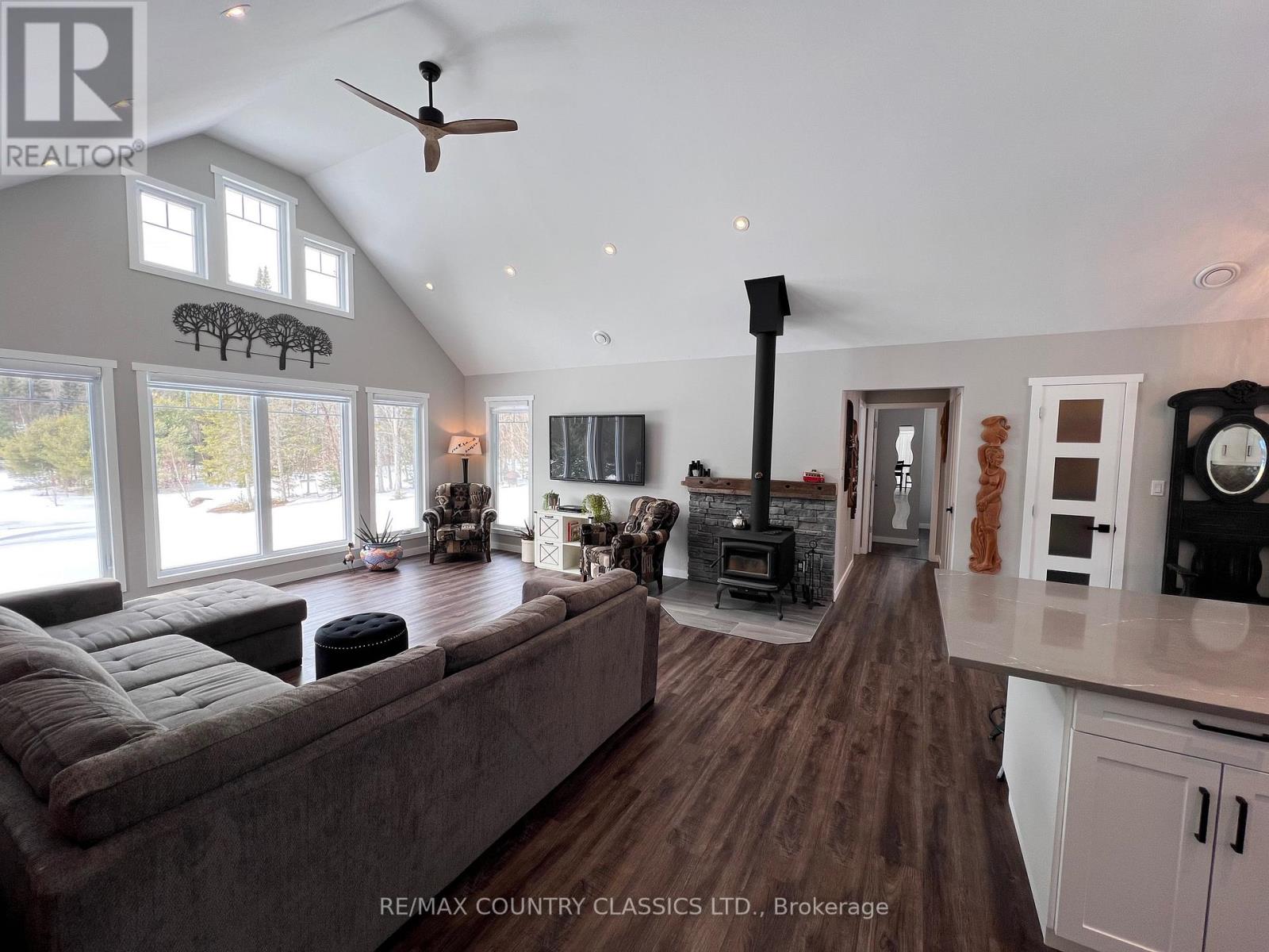 170 Bunny Trail, Mcdougall, Ontario  P2A 2W7 - Photo 11 - X12946686