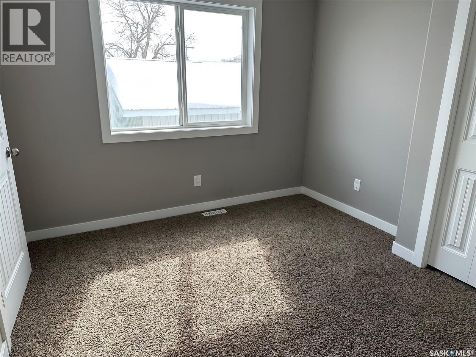 2 416 Main Street, Bienfait, Saskatchewan  S0C 0M0 - Photo 12 - SK031573