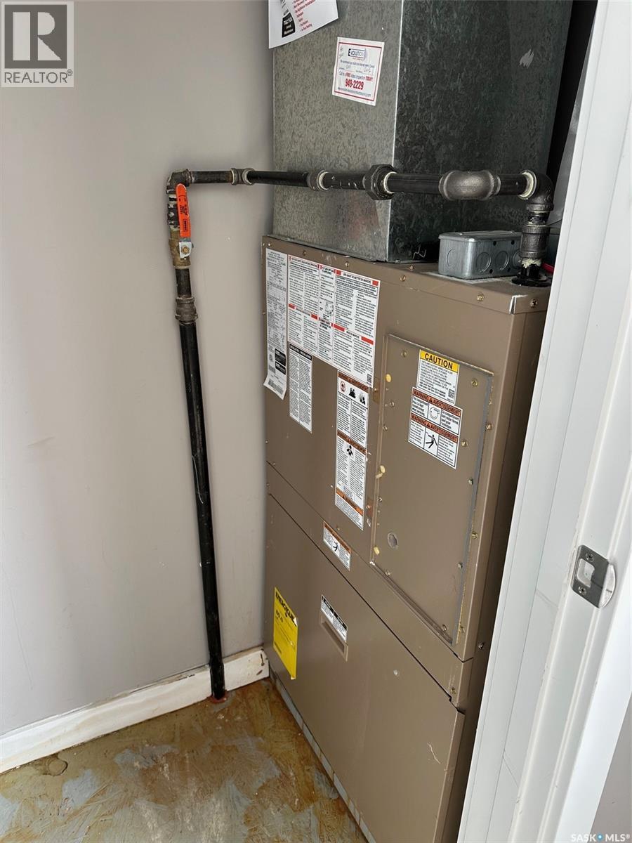 2 416 Main Street, Bienfait, Saskatchewan  S0C 0M0 - Photo 20 - SK031573