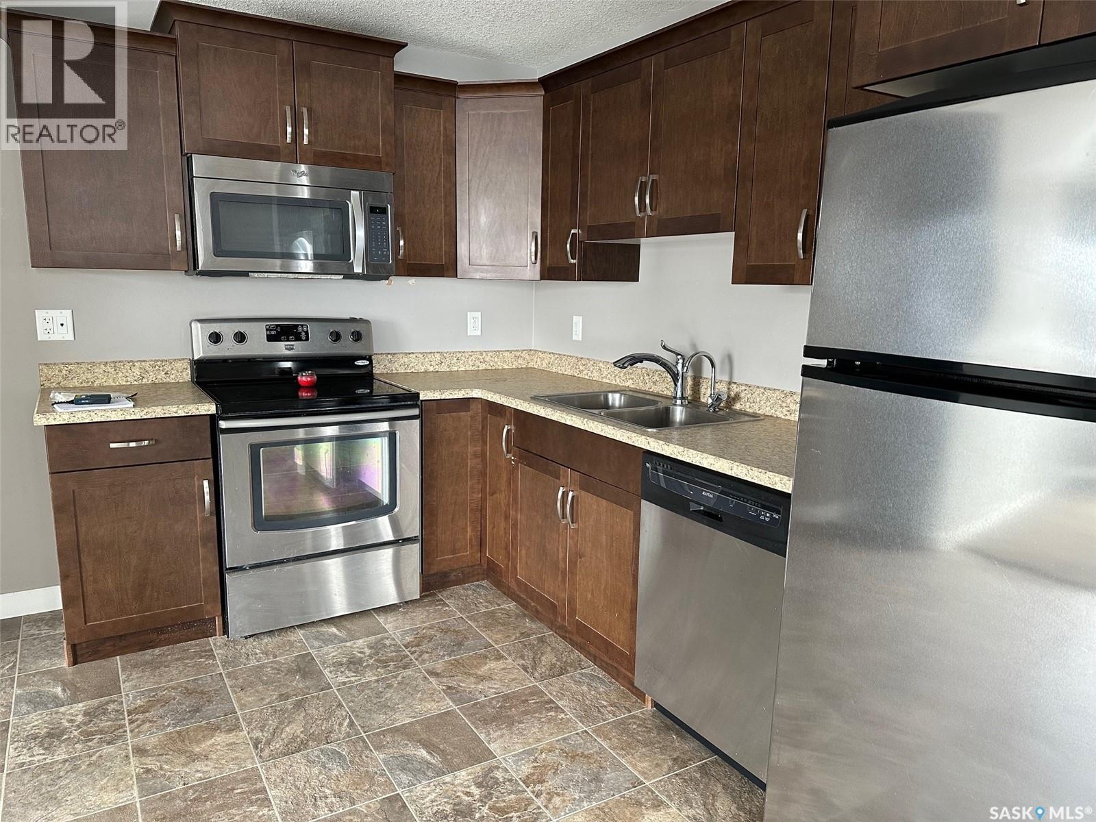 2 416 Main Street, Bienfait, Saskatchewan  S0C 0M0 - Photo 9 - SK031573