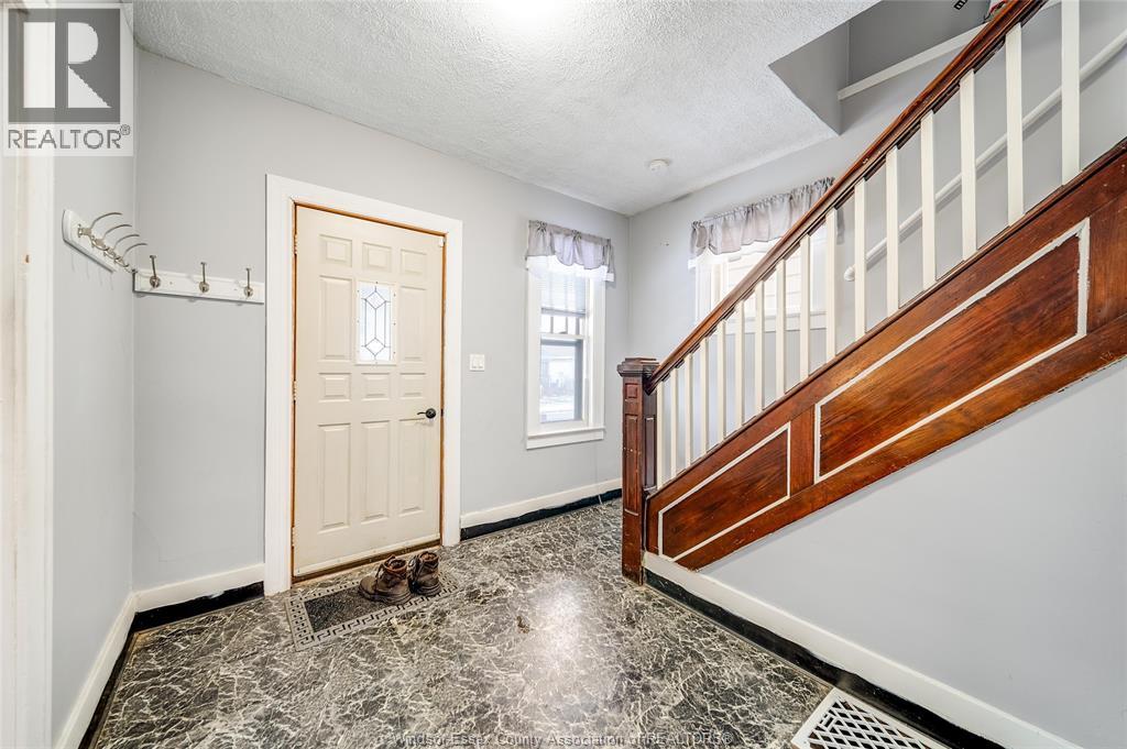 1088 Hickory, Windsor, Ontario  N8Y 3S1 - Photo 5 - 26006070