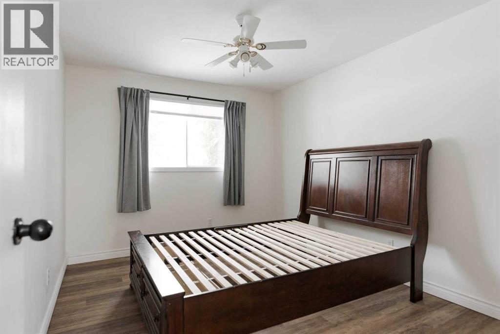 209 Woodland Drive, Fort Mcmurray, Alberta  T9K 1A4 - Photo 15 - A2296839