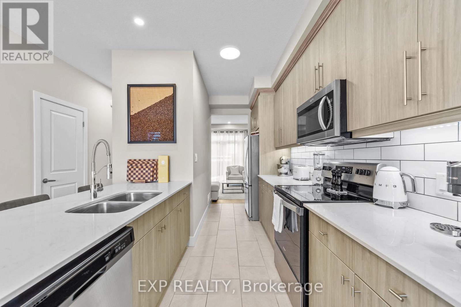 39 - 177 Edgevalley Road, London East, Ontario  N5V 0C5 - Photo 9 - X12946610