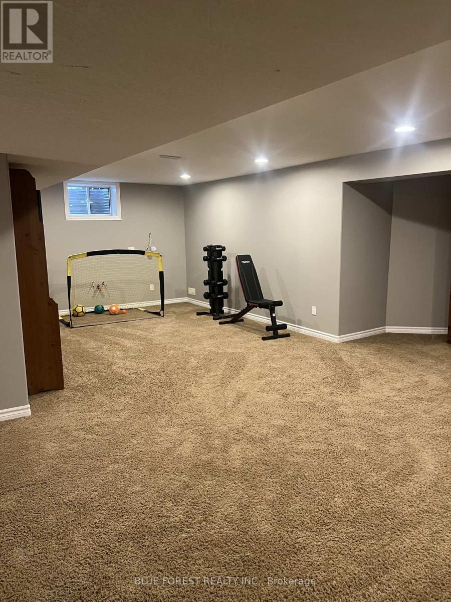 139 Prince Street, Middlesex Centre, Ontario  N0L 1R0 - Photo 24 - X12946698