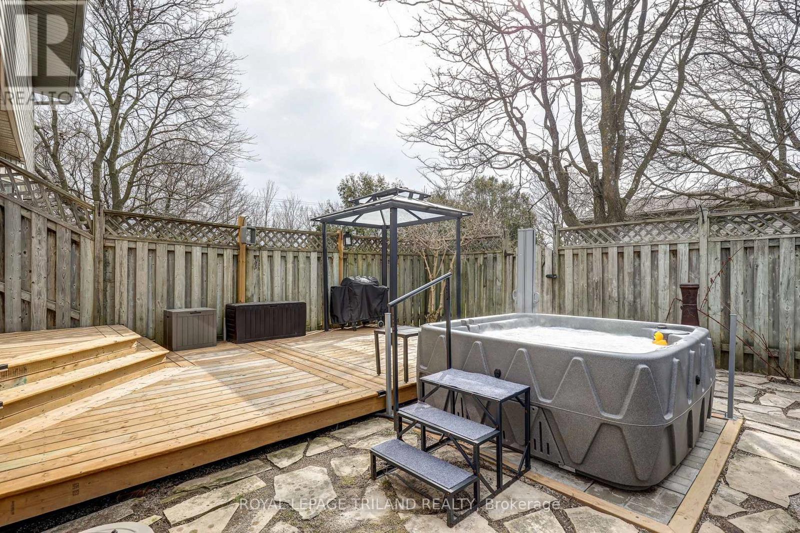 34 - 1250 Jalna Boulevard, London South, Ontario  N6E 2W4 - Photo 46 - X12946752