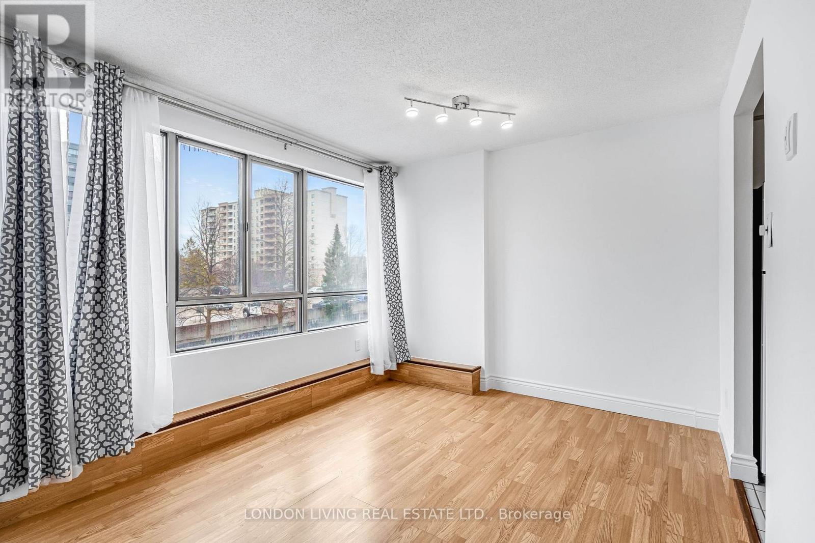 312 - 570 Proudfoot Lane, London North, Ontario  N6H 4Z1 - Photo 19 - X12946796