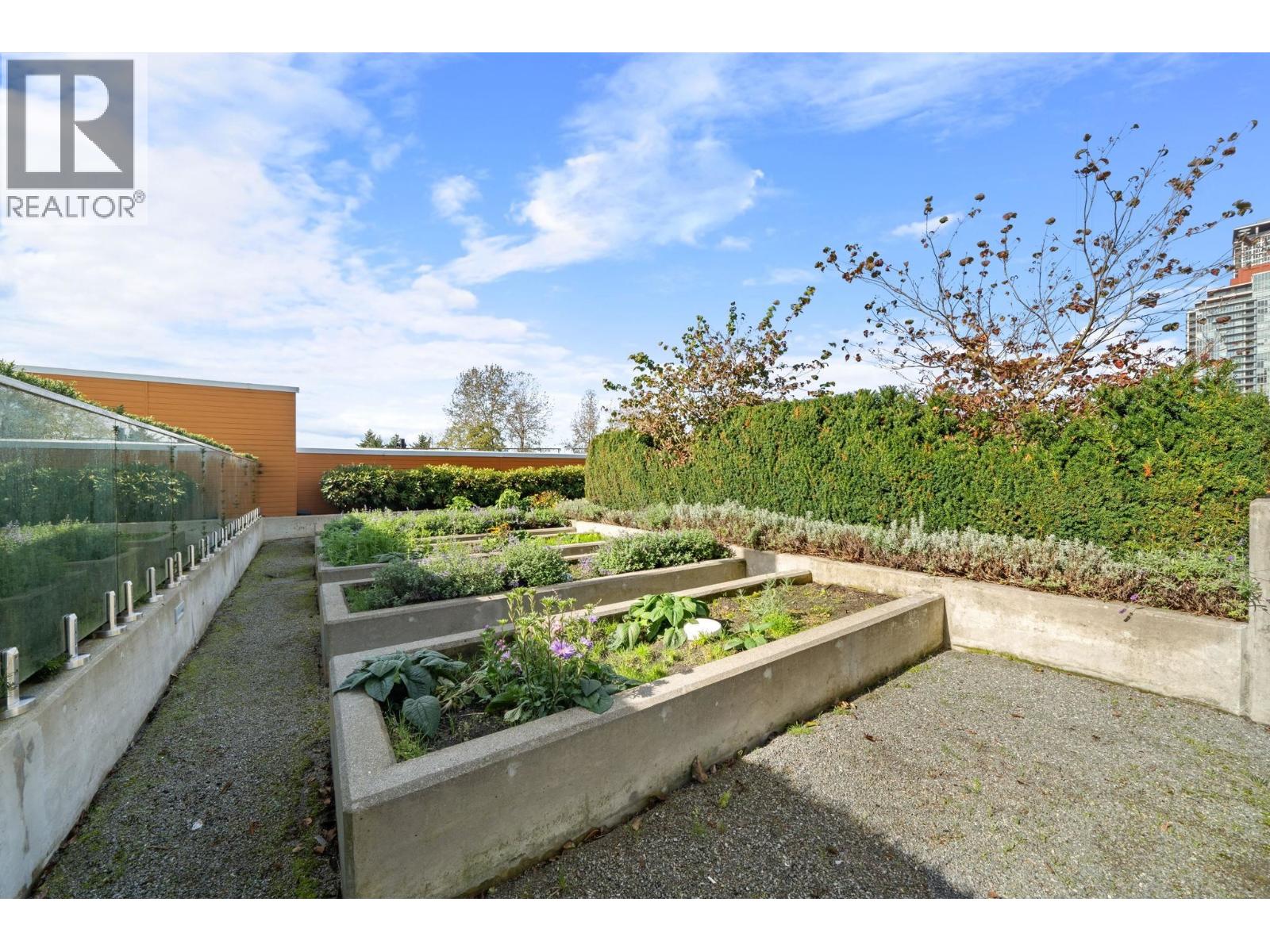 1303 652 Whiting Way, Coquitlam, British Columbia  V3J 0K3 - Photo 31 - R3105517