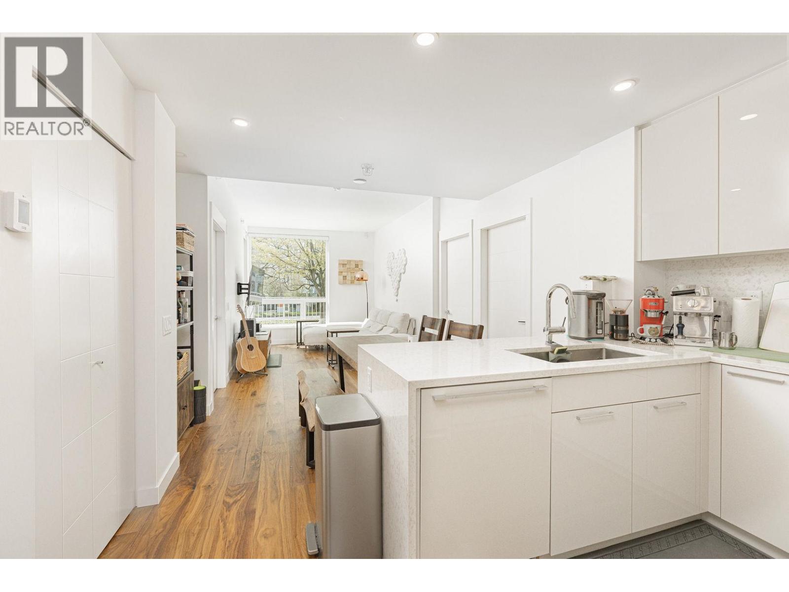 108 5058 Cambie Street, Vancouver, British Columbia  V5Z 2Z5 - Photo 4 - R3105897