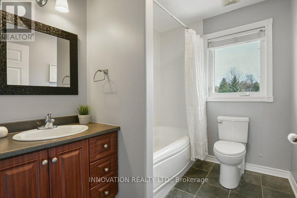 117 Lady Lochead Lane, Ottawa, Ontario  K0A 1L0 - Photo 37 - X12946784