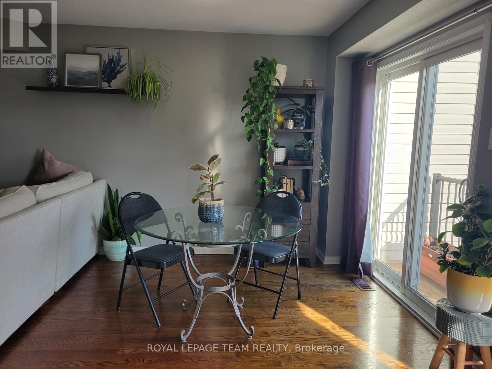 353 Brigitta Street, Ottawa, Ontario  K2S 0H9 - Photo 12 - X12946790