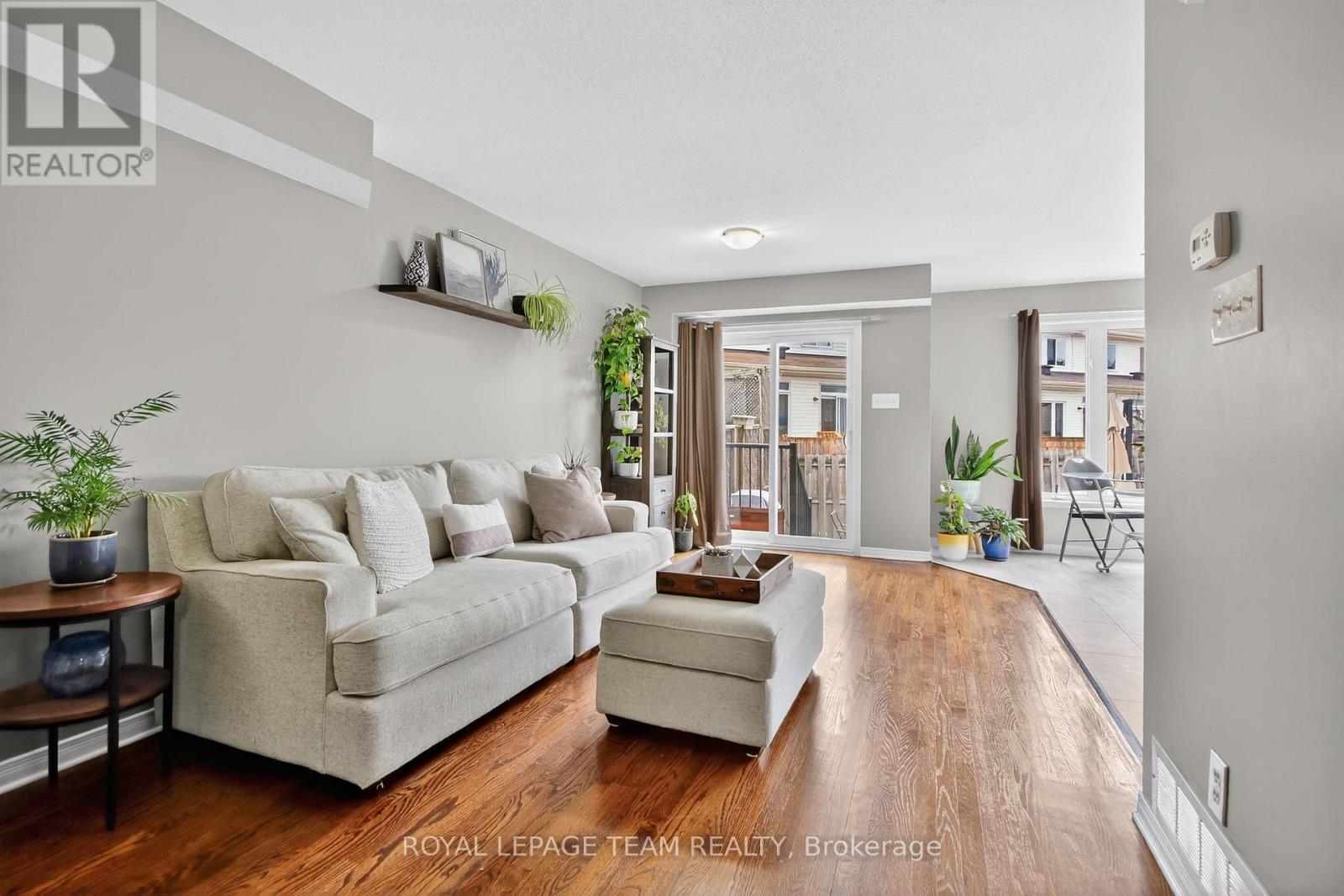 353 Brigitta Street, Ottawa, Ontario  K2S 0H9 - Photo 9 - X12946790