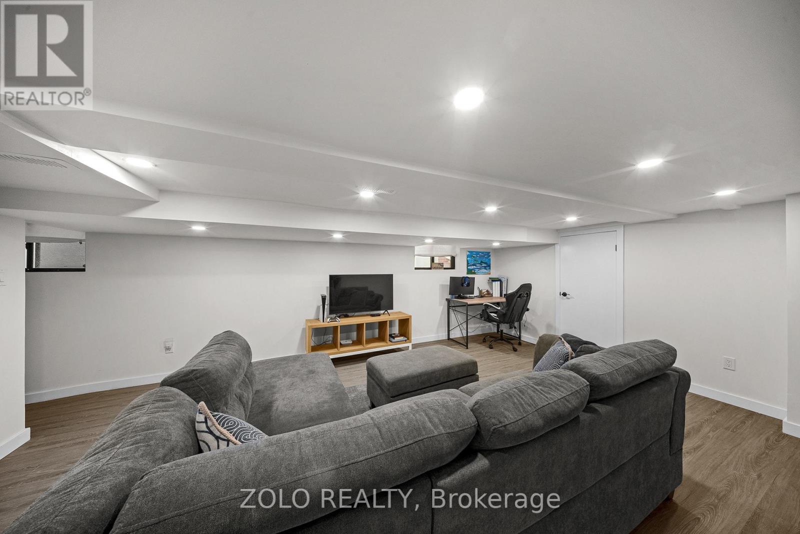 163 Cedric Avenue, Toronto, Ontario  M6C 3X7 - Photo 23 - C12946636