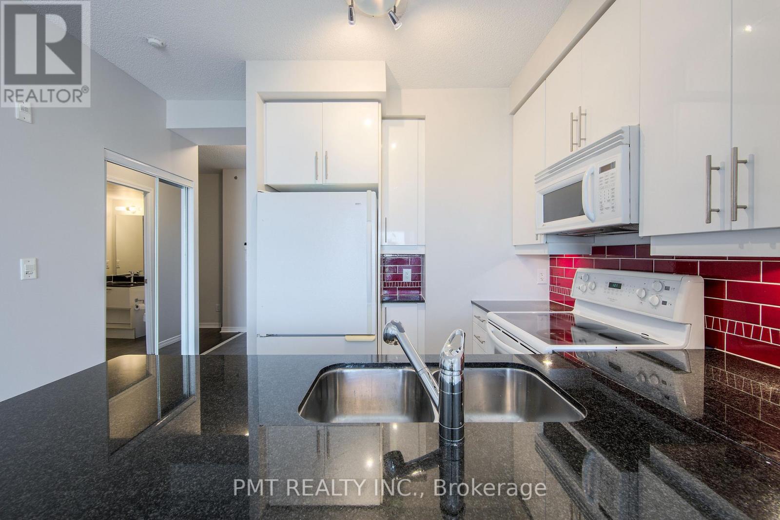 902 - 120 Dallimore Circle, Toronto, Ontario  M3C 4J1 - Photo 10 - C12946638