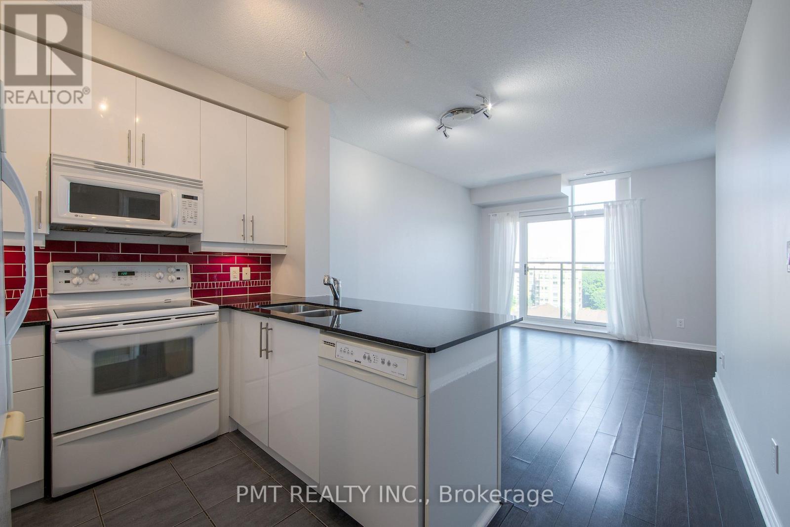 902 - 120 Dallimore Circle, Toronto, Ontario  M3C 4J1 - Photo 11 - C12946638