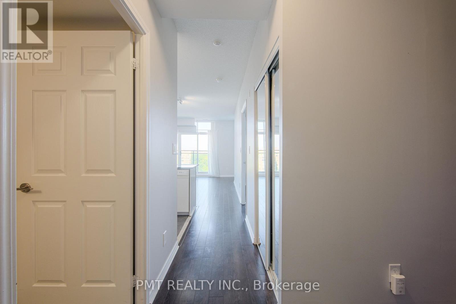 902 - 120 Dallimore Circle, Toronto, Ontario  M3C 4J1 - Photo 2 - C12946638