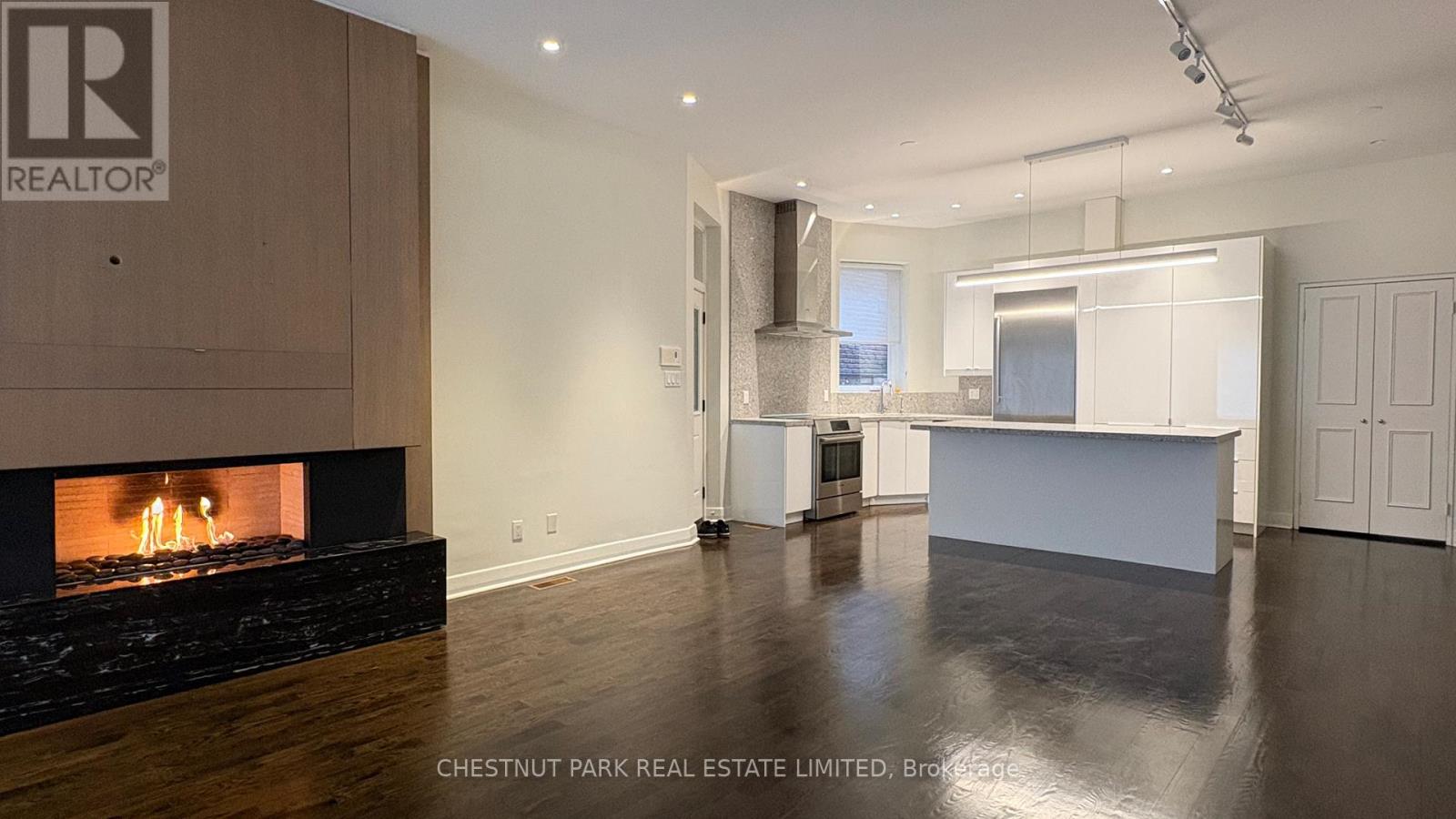 1 - 127 Hazelton Avenue, Toronto, Ontario  M5R 2E4 - Photo 4 - C12946694