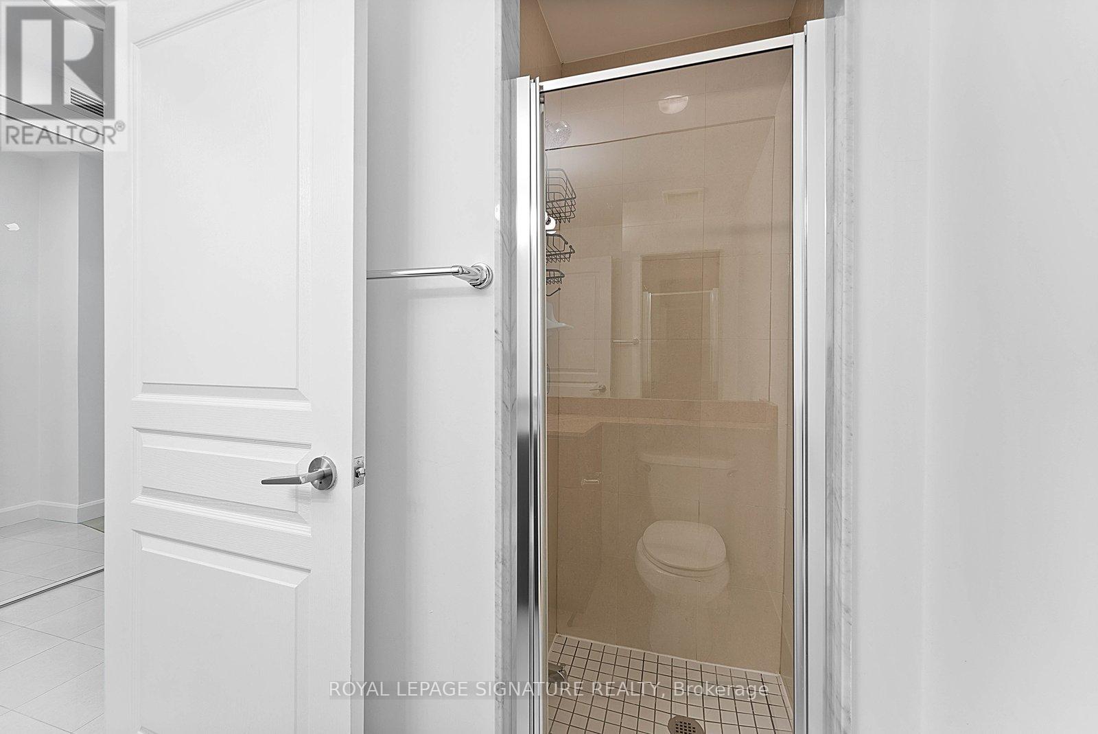 Ph11 - 18 Yonge Street, Toronto, Ontario  M5E 1R4 - Photo 11 - C12946750