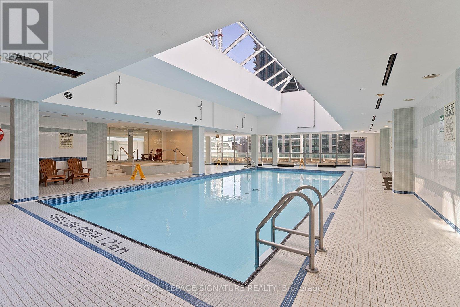 Ph11 - 18 Yonge Street, Toronto, Ontario  M5E 1R4 - Photo 16 - C12946750